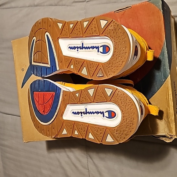 Champion shoes - Picture 9 of 9